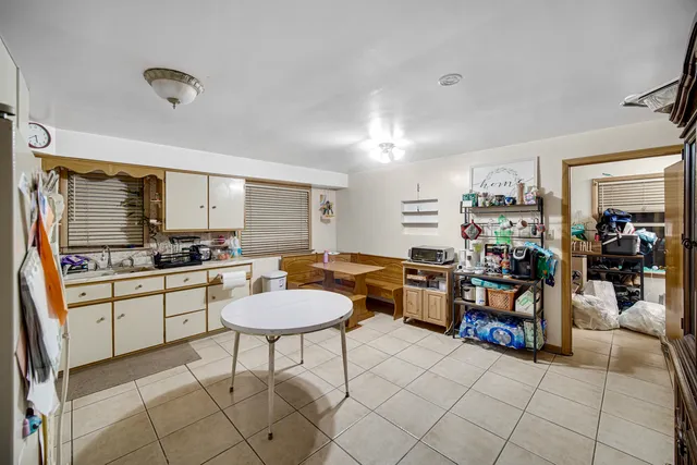 $285,000 | 15817 Union Avenue, Harvey, IL 60426