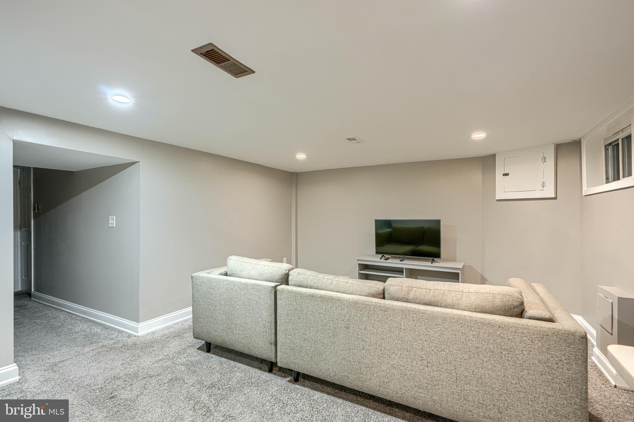 4625 Marble Hall Road Baltimore, MD 21239 - Photo 23 of 29