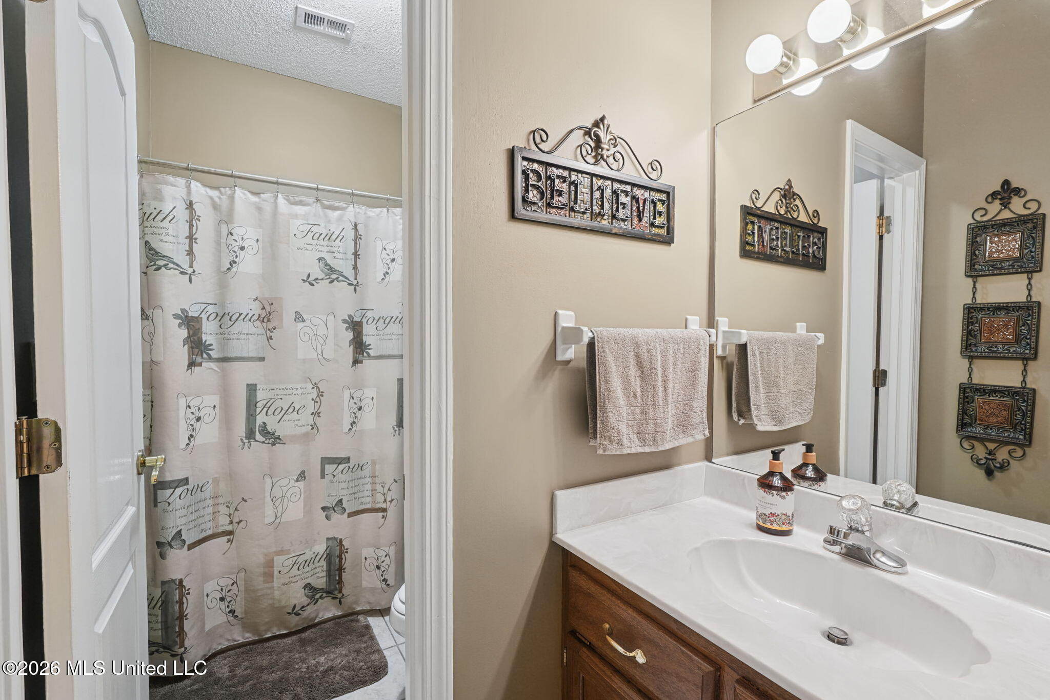 1601 Holly Springs Road, Unit R Hernando, MS 38632 - Photo 27 of 58 Bathroom 2-Downstairs
