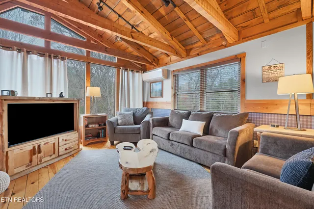 $629,900 | 219 Tolliver Trail, Townsend, TN 37882