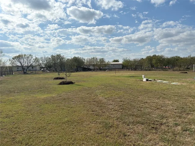$2,300 | 141 Everest Cove, Dale, TX 78616