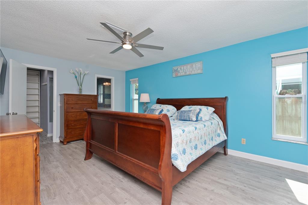 1250 Dinnerbell Lane East Dunedin, FL 34698 - Photo 26 of 44