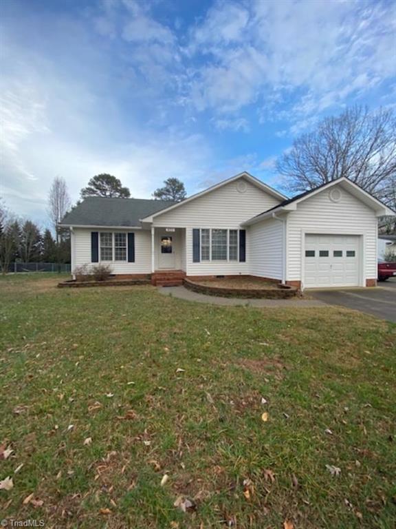 930 North Old 52 Road King, NC 27021 - Photo 2 of 30