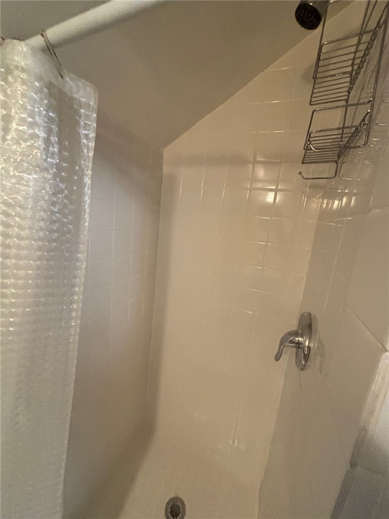 712 Hope Street, Unit 3 Bristol, RI 02809 - Photo 15 of 20