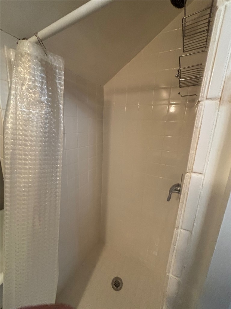 712 Hope Street, Unit 3 Bristol, RI 02809 - Photo 16 of 20