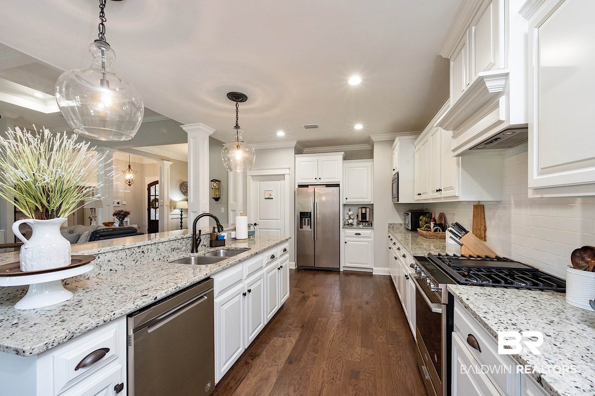 10705 Warrenton Road Daphne, AL 36526 - Photo 2 of 50 Stunning Custom Lighting