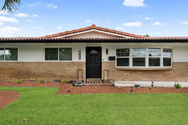 $625,000 | 7601 Northwest 41st Street, Coral Springs, FL 33065