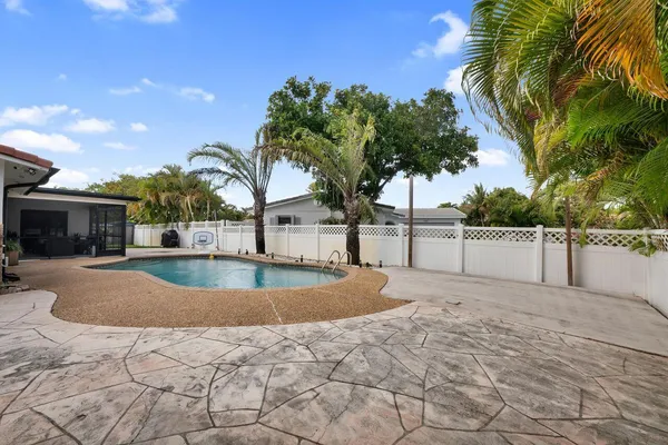 $625,000 | 7601 Northwest 41st Street, Coral Springs, FL 33065