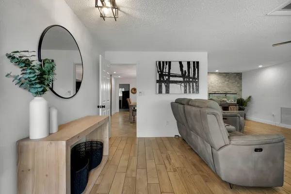 $625,000 | 7601 Northwest 41st Street, Coral Springs, FL 33065