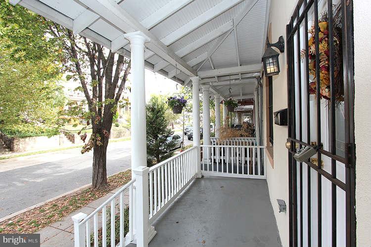 514 Columbia Road Northwest Washington, DC 20001 - Photo 3 of 27 front porch
