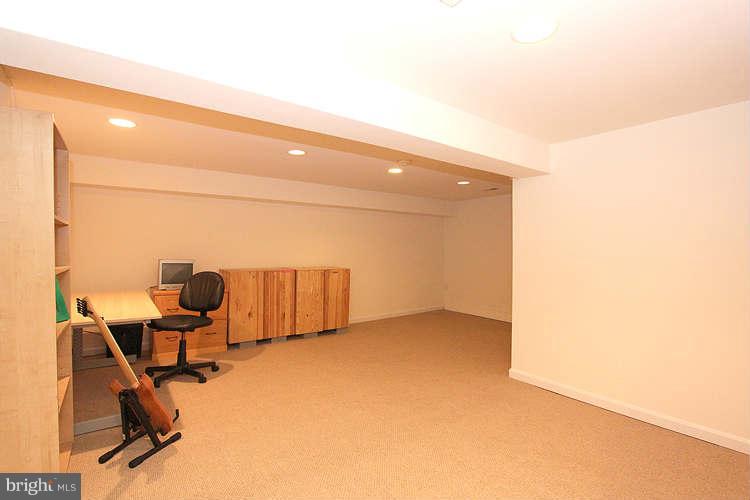 514 Columbia Road Northwest Washington, DC 20001 - Photo 21 of 27 recreation room
