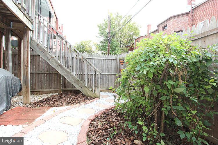 514 Columbia Road Northwest Washington, DC 20001 - Photo 25 of 27 patio