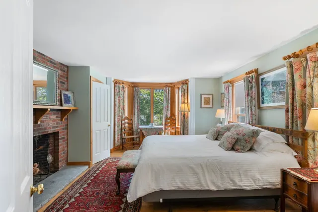 $3,000,000 | 32 Maple Street, Andover, NH 03216