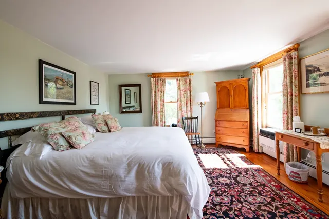 $3,000,000 | 32 Maple Street, Andover, NH 03216