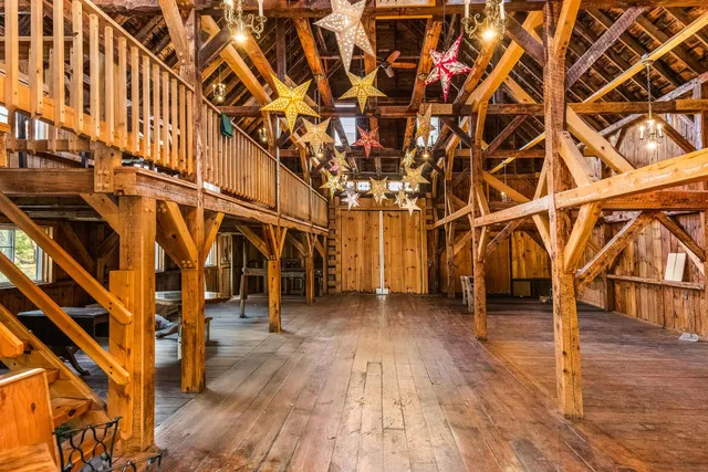 $3,000,000 | 32 Maple Street, Andover, NH 03216