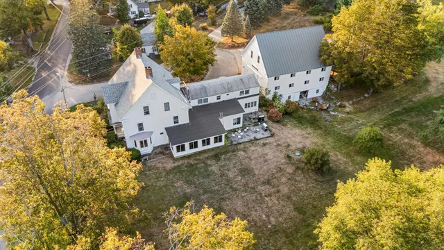 $3,000,000 | 32 Maple Street, Andover, NH 03216