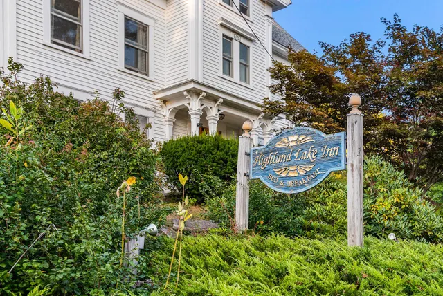 $3,000,000 | 32 Maple Street, Andover, NH 03216