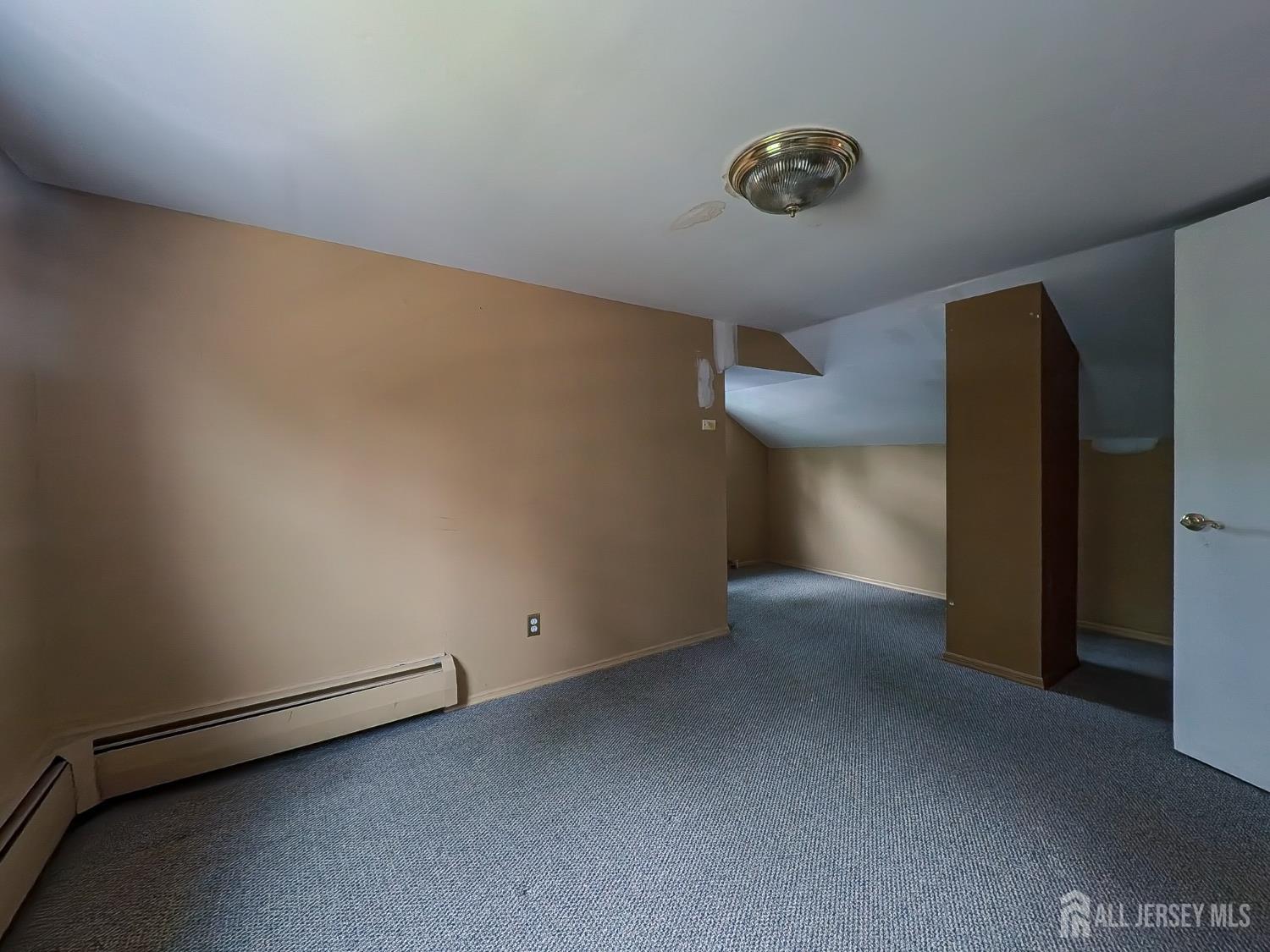 196 Normandy Road Edison, NJ 08820 - Photo 13 of 23