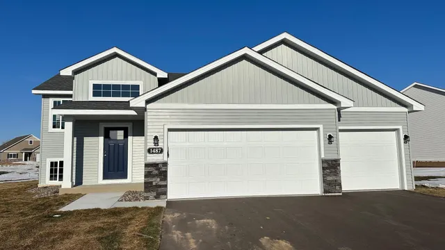 $389,900 | 1487 Otter Way, New Richmond, WI 54017