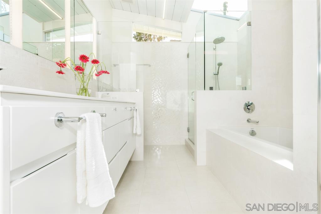 2655 Ellentown Road La Jolla, CA 92037 - Photo 16 of 25