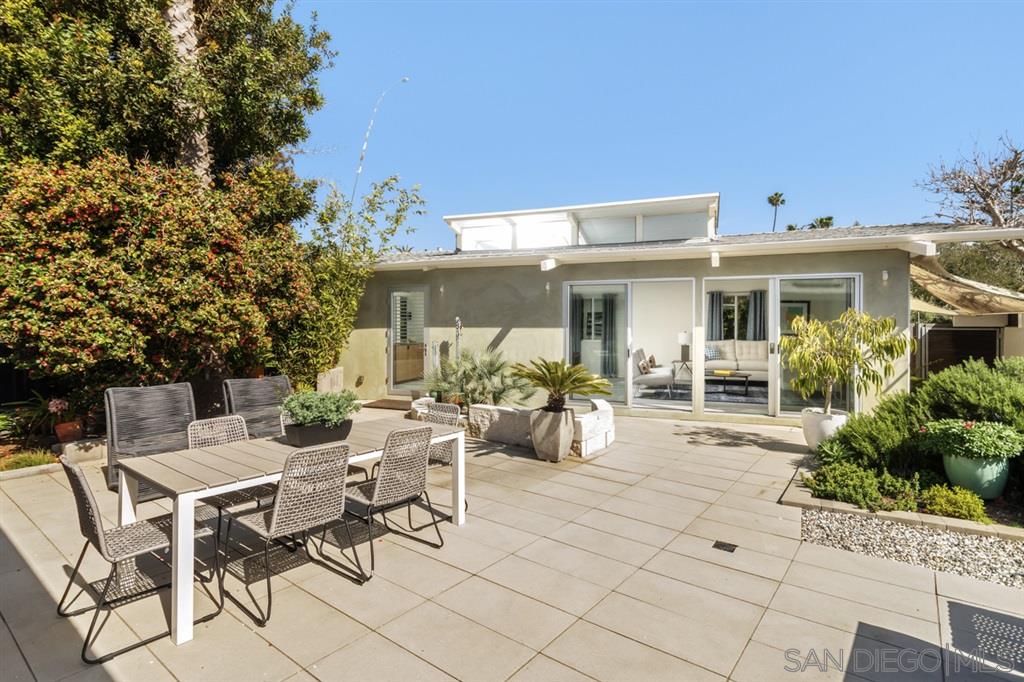 2655 Ellentown Road La Jolla, CA 92037 - Photo 22 of 25 Detached 500 sq. ft. casita expands the options for use of the modern mid-century compound.