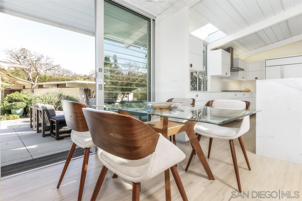 2655 Ellentown Road La Jolla, CA 92037 - Photo 6 of 25