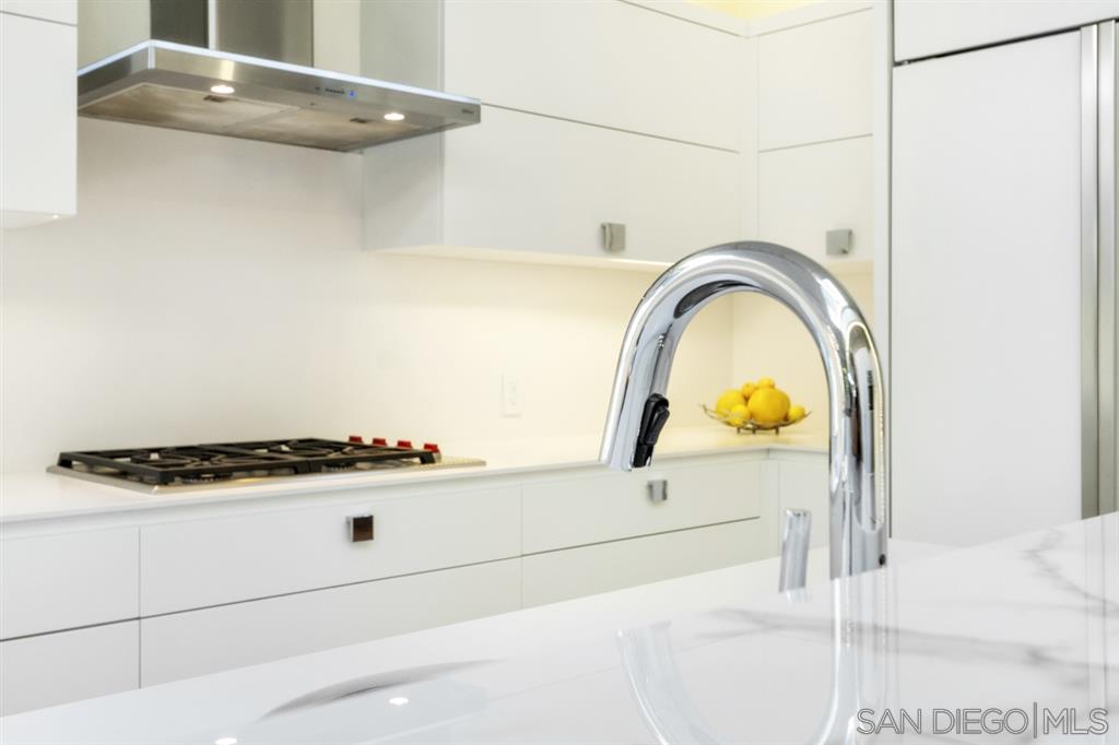 2655 Ellentown Road La Jolla, CA 92037 - Photo 8 of 25