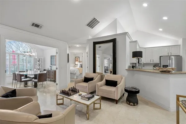 $3,000 | 3100 Camellia Rose Drive, Unit 110, Fort Worth, TX 76116
