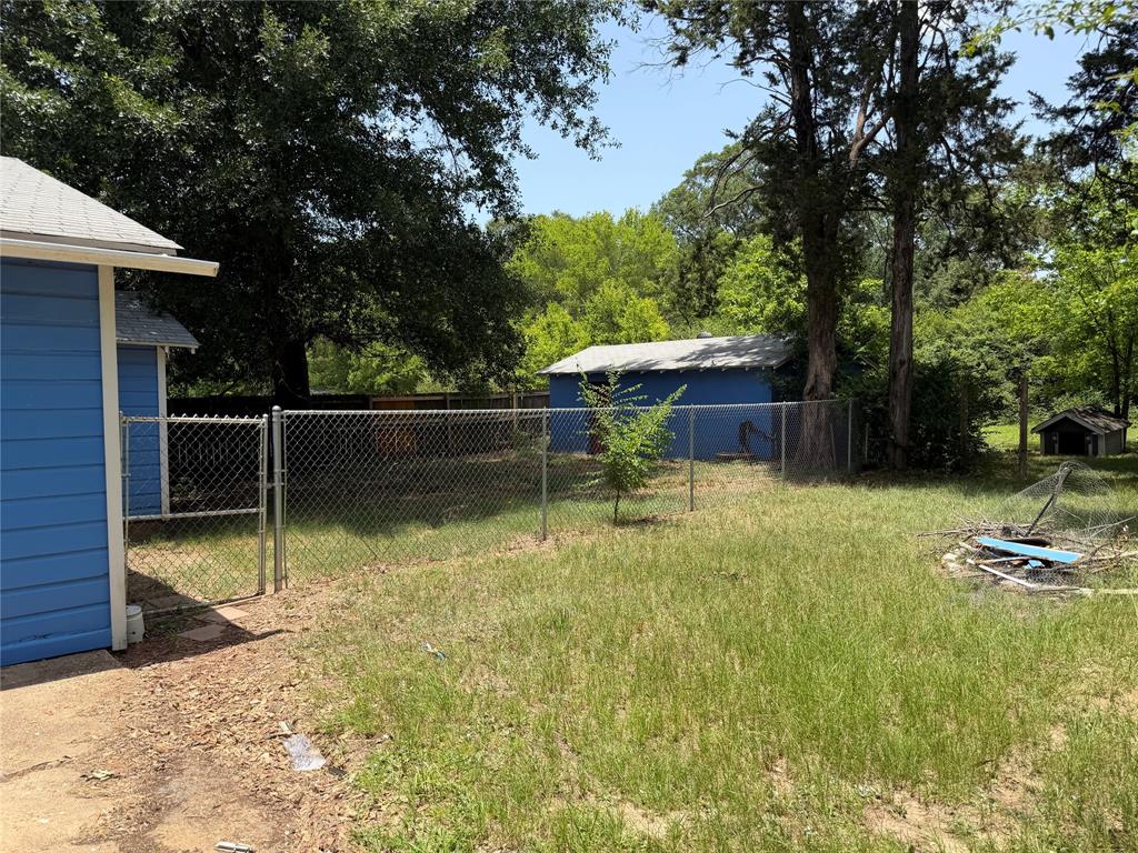 305 East Pliler Precise Road Longview, TX 75605 - Photo 16 of 17