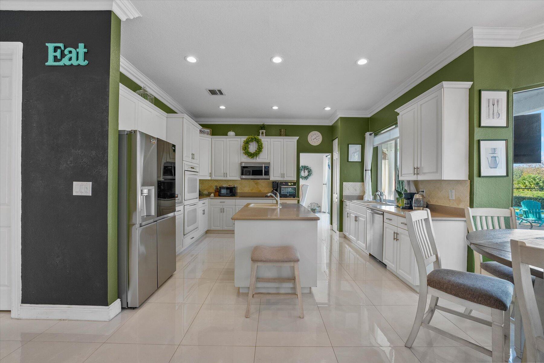 11713 Preservation Lane Boca Raton, FL 33498 - Photo 9 of 74 10-DSC04746