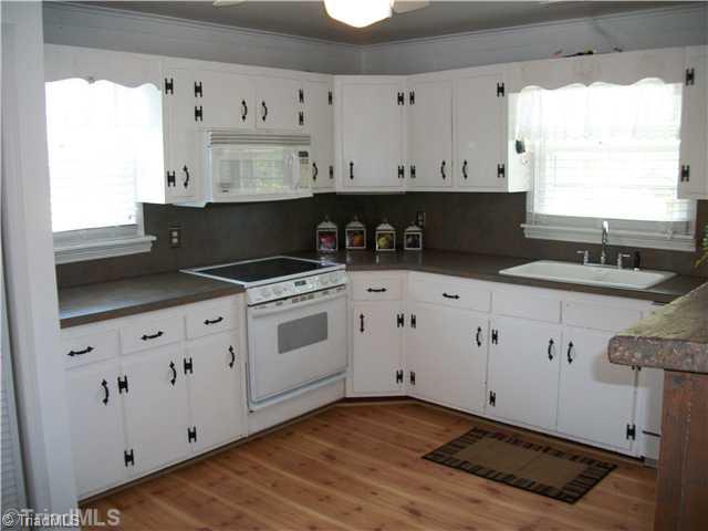 5834 Pepper Road Oak Ridge, NC 27310 - Photo 4 of 16 Kitchen.
