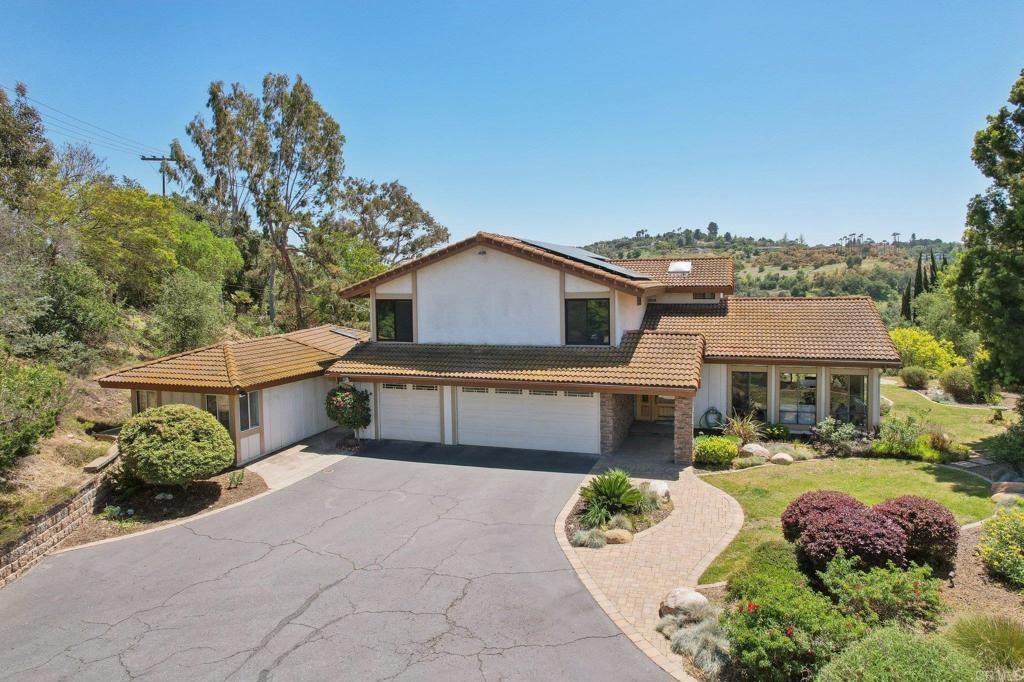 4003 South Mission Road Fallbrook, CA 92028 - Photo 1 of 1 Gallery Image 1