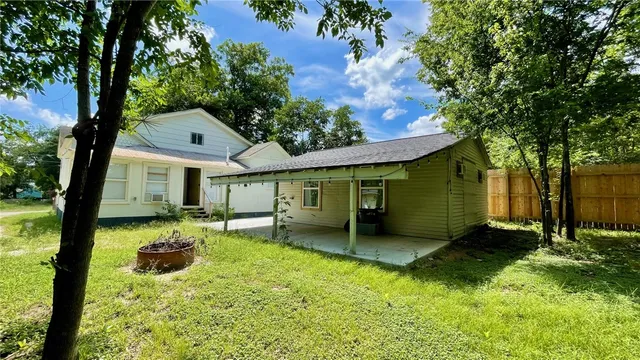 $197,000 | 504 Pine Street, Calvert, TX 77837
