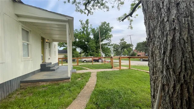$197,000 | 504 Pine Street, Calvert, TX 77837