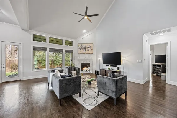 $1,995,000 | 3932 Frontier Lane, Dallas, TX 75214