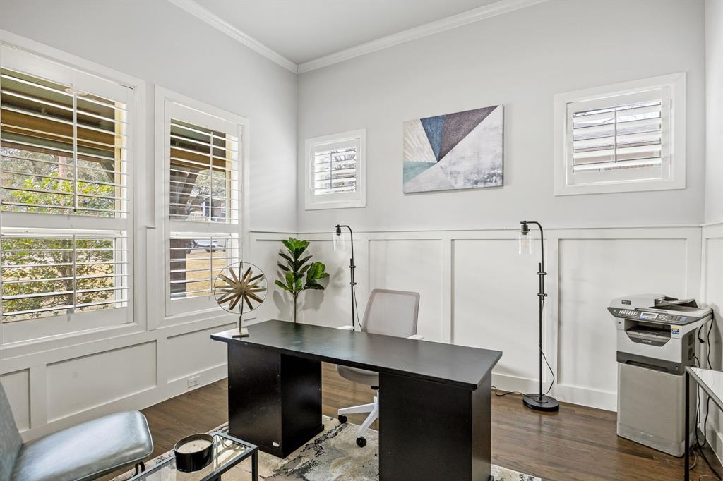 3932 Frontier Lane Dallas, TX 75214 - Photo 16 of 40