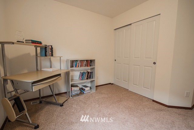 5205 Northeast 8th Place Renton, WA 98059 - Photo 22 of 25