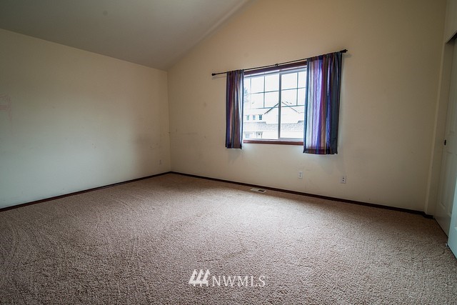 5205 Northeast 8th Place Renton, WA 98059 - Photo 23 of 25