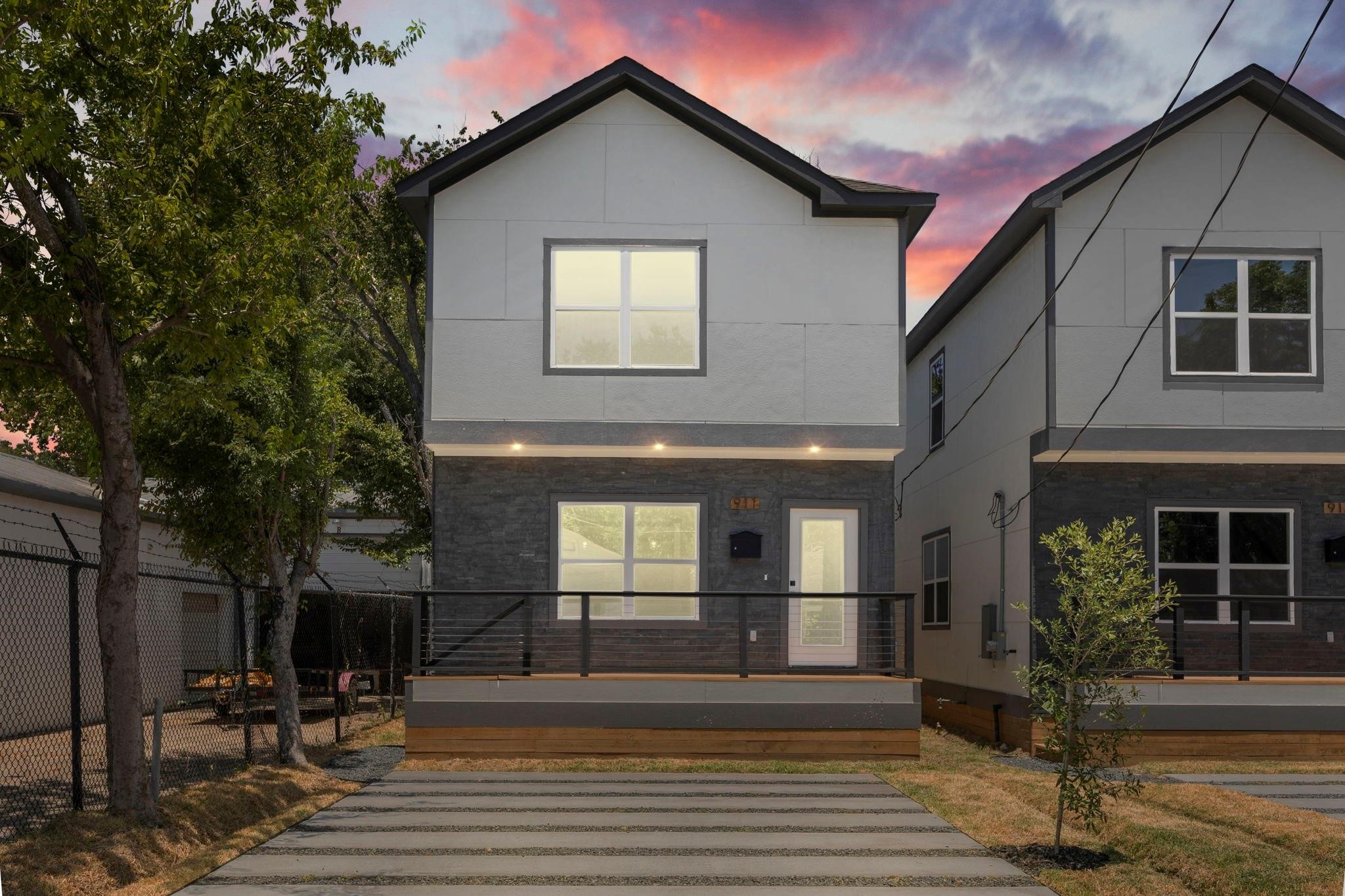 911 Panama Street Houston, TX 77009 - Photo 1 of 10 a front view of a house with a porch