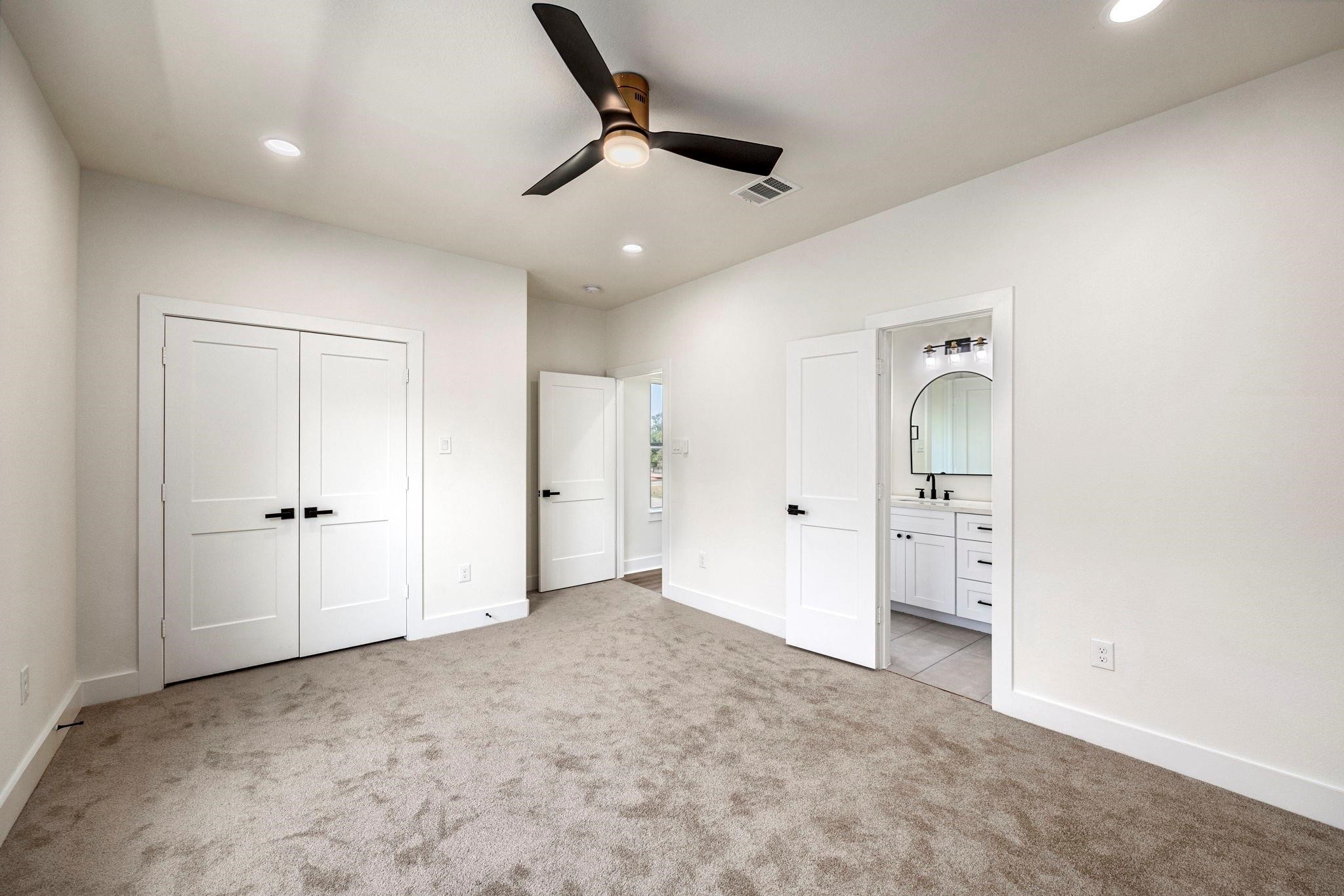 911 Panama Street Houston, TX 77009 - Photo 8 of 10 wooden floor in an empty room