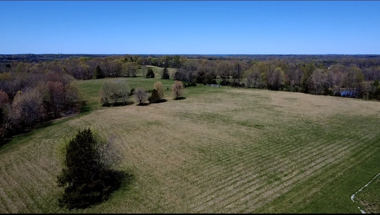 0 New Deal Potts Road Cottontown, TN 37048 - Photo 1 of 10 a view of a dry yard with green space
