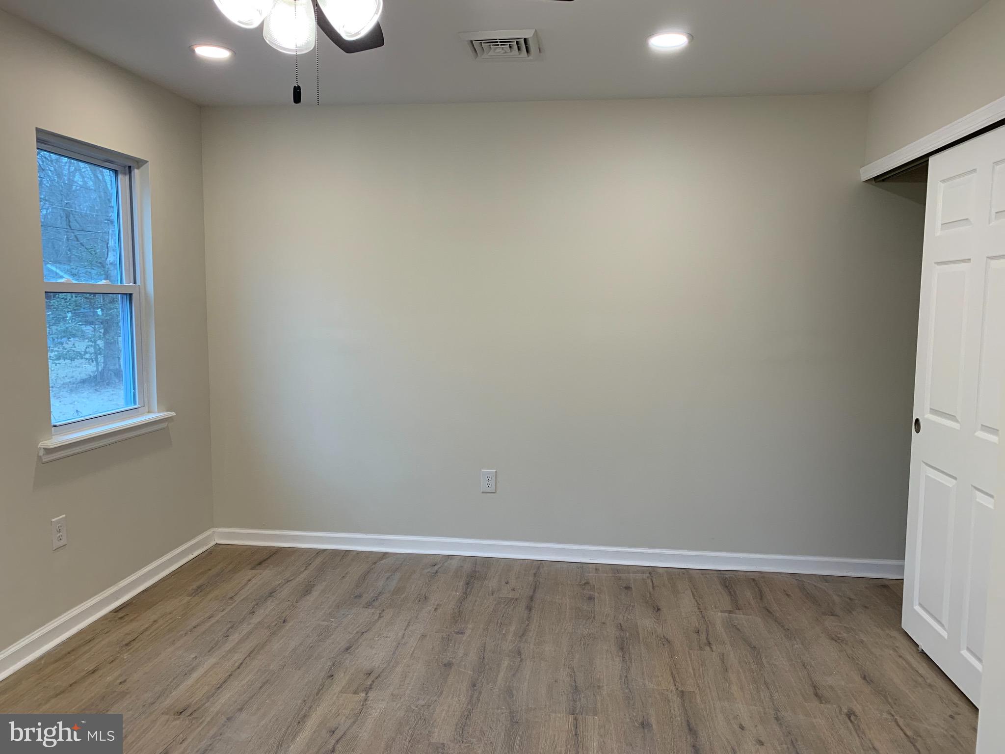 21 Elmhurst Avenue Cherry Hill, NJ 08034 - Photo 12 of 20