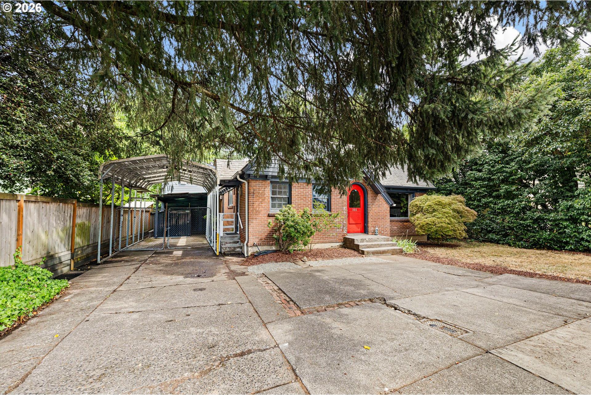 355 River Road Eugene, OR 97404 - Photo 6 of 37 Gallery Image 6