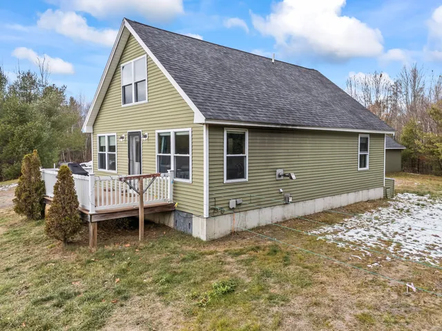 $300,000 | 63 Vienna Road, Chesterville, ME 04938