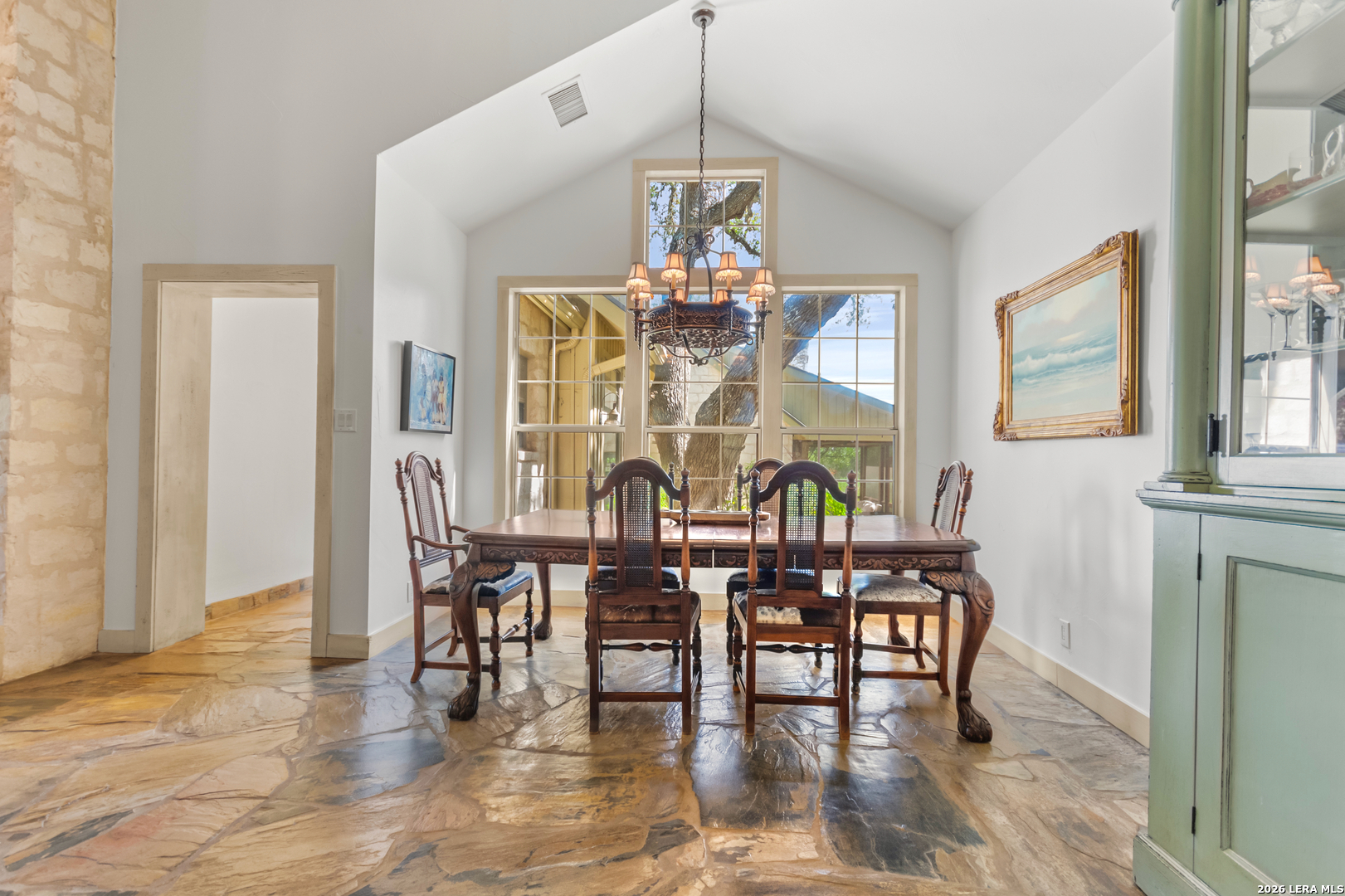122 Woodland Ranch Road Boerne, TX 78015 - Photo 9 of 66