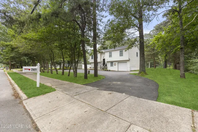 $3,600 | 741 Lakehurst Avenue, Jackson, NJ 08527