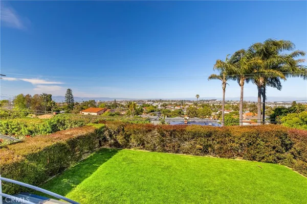 $9,800 | 409 C. Mayor, Redondo Beach, CA 90277