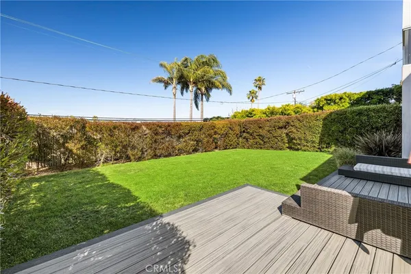 $9,800 | 409 C. Mayor, Redondo Beach, CA 90277