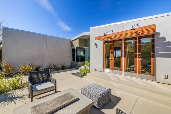 $9,800 | 409 C. Mayor, Redondo Beach, CA 90277