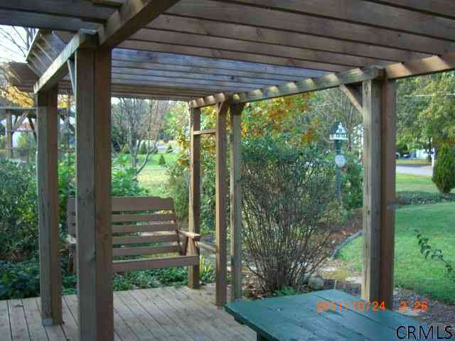 Photo 6